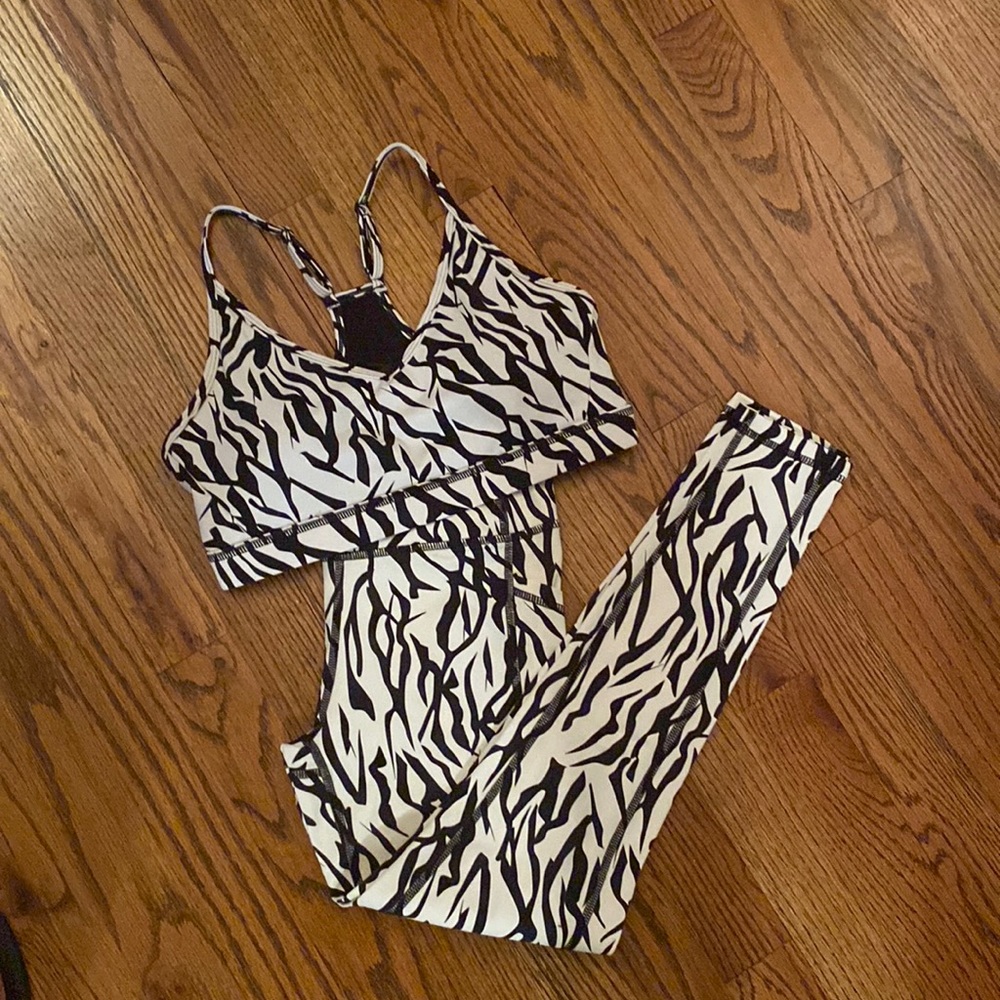 Zyia Active Leggings & Bra Set